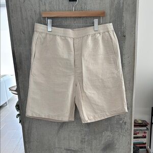 Arket Men's Tan Flat Front Shorts